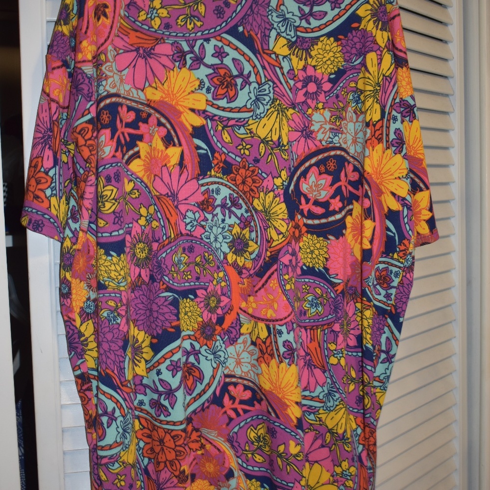 *NWOT* LulaRoe Irma